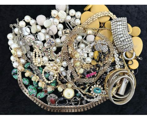 Box of Vintage Costume Jewellery, comprising assorted pearl necklaces and chokers, beads, pendants, earrings, bracelets, bang