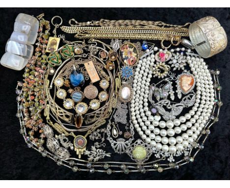 Box of Vintage Costume Jewellery, comprising assorted pearl necklaces and chokers, beads, pendants, earrings, bracelets, bang