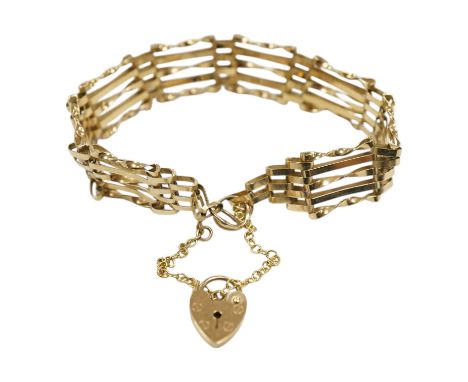 A modern 9ct gold gate link bracelet, 16cm, 7.7 grams. Condition - fair