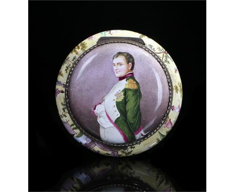 Fine 19th Century Viennese enamel and silver gilt snuff box, maker Hermann Böhm, the lid polychrome decorated with a standing