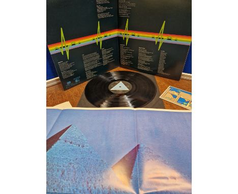 PINK FLOYD-  DARK SIDE OF THE MOON, 1sT PRESSING WITH SOLID LIGHT BLUE TRIANGLE LABELS. HARVEST SHVL 804 A-2/B-2, WITH TWO PO