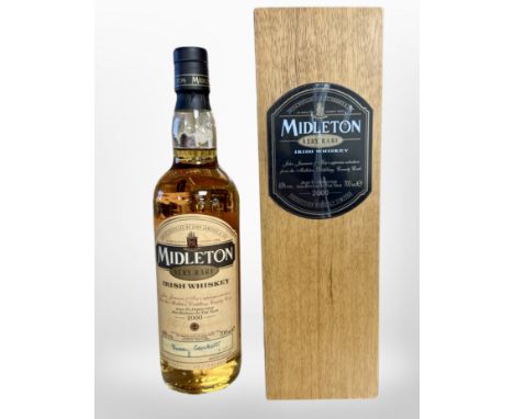 A bottle of 2000 Midleton Very Rare Irish Whiskey, triple distilled by John Jameson & Son, bottle no. 029315, 40% vol, 700ml,