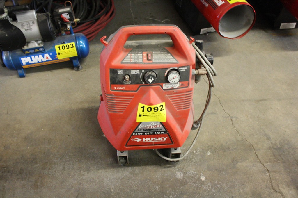 HUSKY EASY AIR TO GO AIR COMPRESSOR 135 PSI, 2.0 SCFM, 1.75 GAL AIR RESERVE