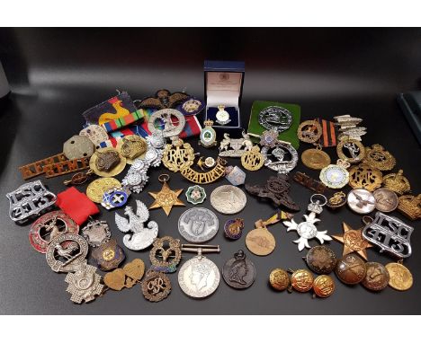 SELECTION OF MILITARY BADGESincluding The South Wales Borderers, Seaforth Highlanders, Royal Corps Of Signals, RFC, RNAS, RAF