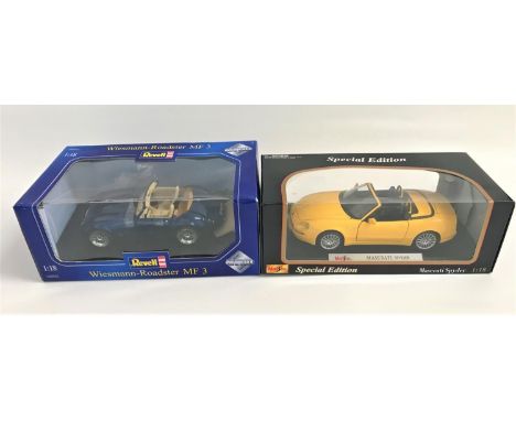 MAISTO DIECAST MASERATI SPYDER1:18 scale boxed, together with a Revell diecast Wiesmann-Roadster MF3 1:18 scale boxed (2) 