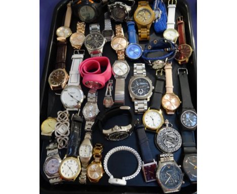 SELECTION OF LADIES AND GENTLEMEN'S WRISTWATCHESincluding Sekonda, Casio, Fossil, Citizen, Swatch, Lorus, Accurist, and Empor