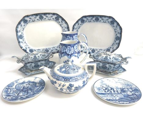 MIXED LOT OF BLUE AND WHITE CERAMICSincluding three Royal Doulton graduated jugs, Wedgwood Willow pattern tea pot, four Delft