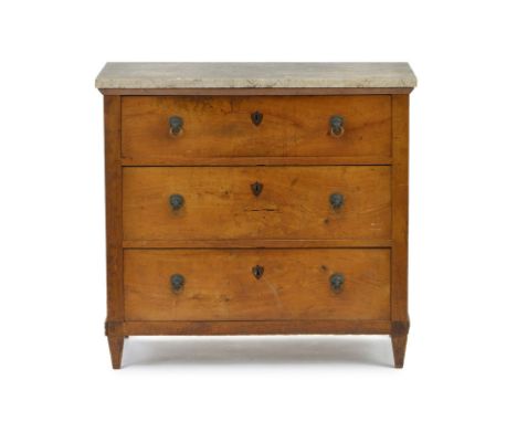 Commode d'époque Empire en noyer et placage de noyer ouvrant par trois tiroirs pieds gaine plateau de marbre beige 88x94x46 c