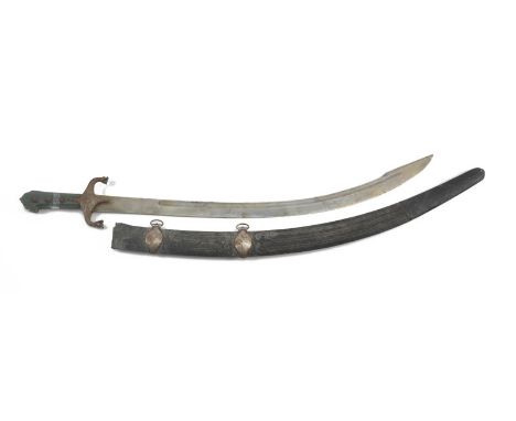 Sabre de type mixte&nbsp pulwar-shamshir à fusée garnie de jade vert épinard probablement&nbsp Afghanistan XIXe s. fusée de t