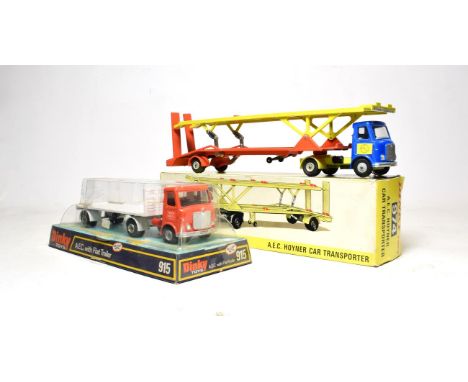 Dinky 974 AEC Hoyner Car Transporter with chocks in bag and card insert (E box G-E) together with 915 AEC with flat trailer i
