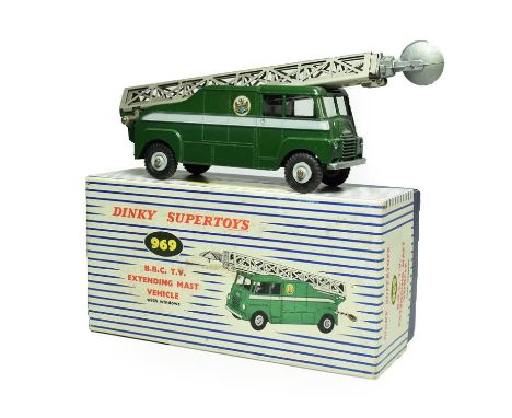 Dinky 969 BBC TV Extending Mast Vehicle with card insert and leaflet (E box G-E)
