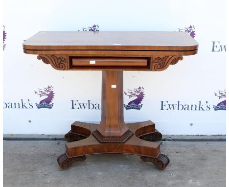 19th century mahogany card table with foldover top on hexagonal column and quatrefoil base and scroll feet, H72 x W90 x D45cm