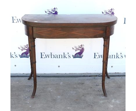 19th century mahogany and satinwood crossbanded fold-over card table, on turned splayed supports, H72 x W88 x D45cm 
