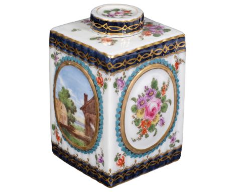 A porcelain tea caddy in 'Dalhousie' pattern finished in gold, bearing Dr Wall Worcester mark, H11cm