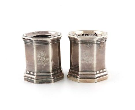 A George I silver ink pot and sander,  by Anthony Nelme, London 1718,octagonal form, the sander with a pierced scroll cover, 
