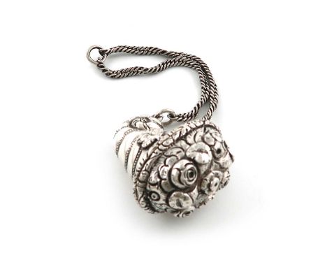 A George IV silver cornucopia vinaigrette, possibly by Samuel Pemberton, Birmingham 1828, the horn with banded decoration, th