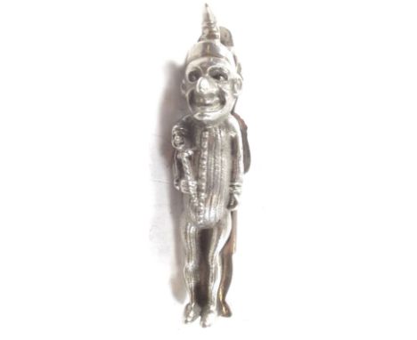 A Mr and Mrs Punch nutcracker, 13cm 