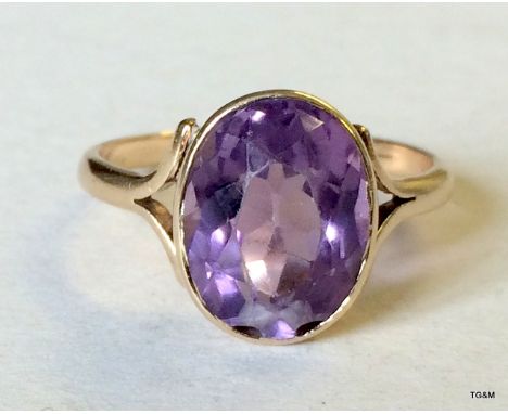 9ct gold ladies antique style amethyst ring size N 