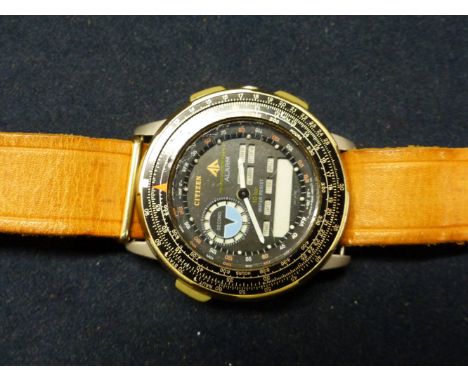 A GENTS CITIZEN WINGMAN PILOTS DIGITAL/ANALOGUE CHRONOGRAPH ALARM WRIST WATCH