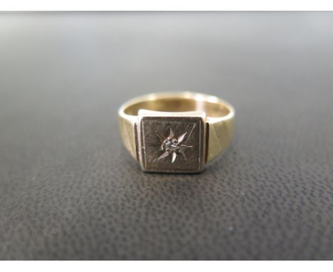 A 9ct gold signet ring - With diamond highlight - Hallmarked Birmingham - Ring size P 1/2 - Weight approx 4.2gms
Condition Re