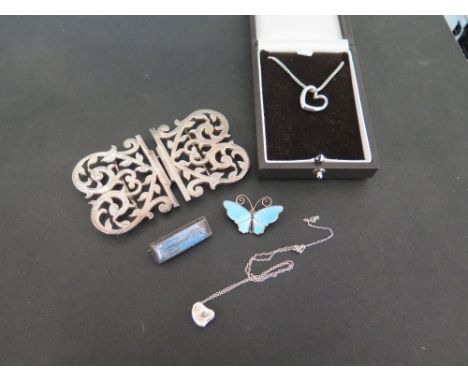 A selection of items - To include TIFFANY & CO an Elsa Peretti closed heart pendant, suspended from a broken belcher-link cha