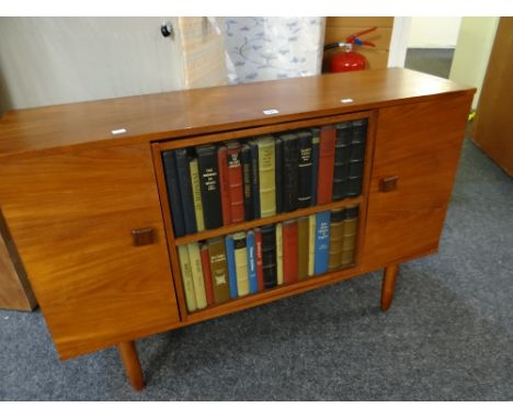 A vintage drinks / cocktail cabinet with a revolving centre disguised as a bookcasecondition report: Hight – 78cmsLength – 11