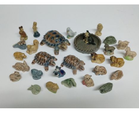 A collection of Wade Whimsies