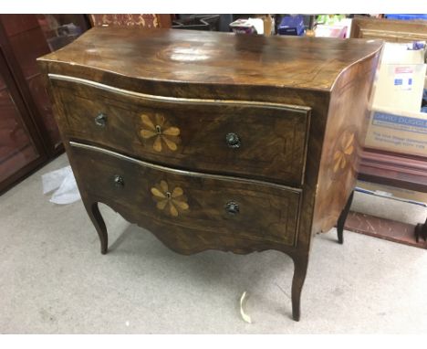 A late 18th / early 19th Century inlaid Italian walnut commode, approx 115cm x 51cm x 91.5cm.