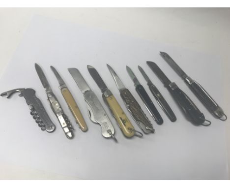 10 vintage penknives.