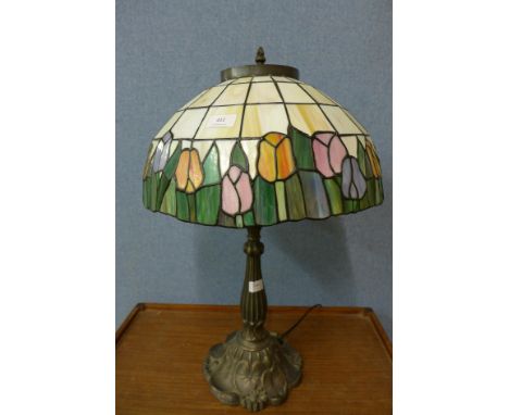 A Tiffany style table lamp 