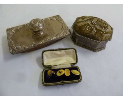 Silver pin cushion, a blotter marked Sterling and a pair of 15ct gold cufflinks - A/F