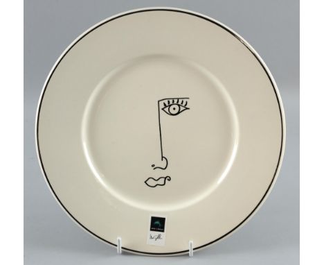 Poole Pottery Uri Geller 'English Eclipse' limited edition plate '0207', with certificate & in original box, 12.5 inches in d