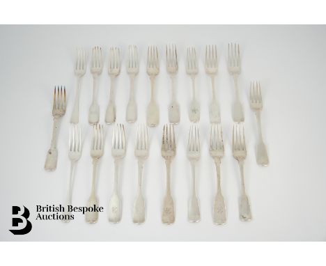 Four small forks, Dublin hallmark dated 1828 mm James Brady (attributed by Bennett); pair of small forks, Dublin hallmark dat