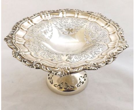 Edward VII Silver Tazza, of elegant pierced form, raised on a pierced circular foot, hallmarked Birmingham 1909, weight 10ozs