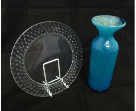 Mixed lot comprising a Medina turquoise cylindrical art glass Vase with flared lip, together with a further clear glass plate