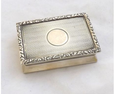 Edward VII Silver Snuff Box of hinged rectangular form, the body decorated with engine turned detail, hallmarked Birmingham 1