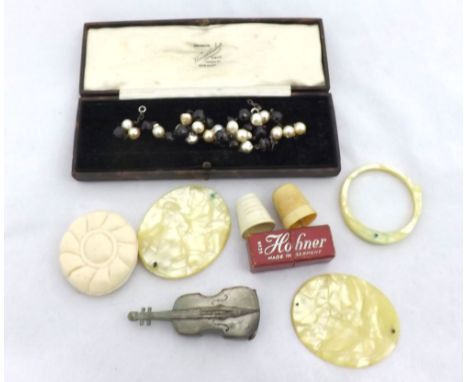 A Mixed Lot including: metal violin-shaped Vesta; miniature Boxed Hohner Harmonica and other oddments