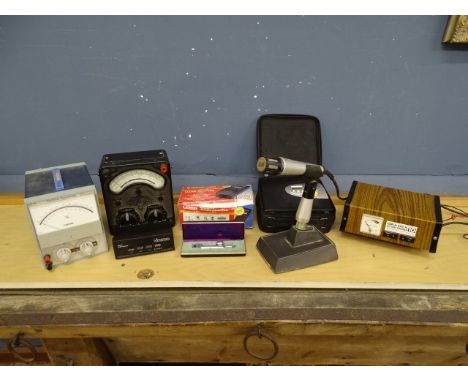 Vintage electronics from a house clearance to include Avometer, Bradex battery charger and electronic thermometer etc&nbsp;