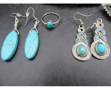 Earrings and ring with Turquoise stone, ring stamped 925