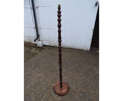 Wooden floor lamp (no plug)&nbsp;