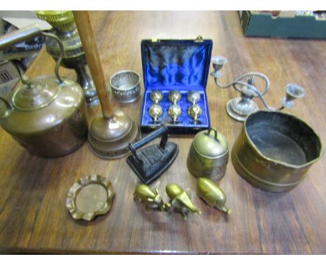 Various metal wares inc oil lamp, plunger etc etc
