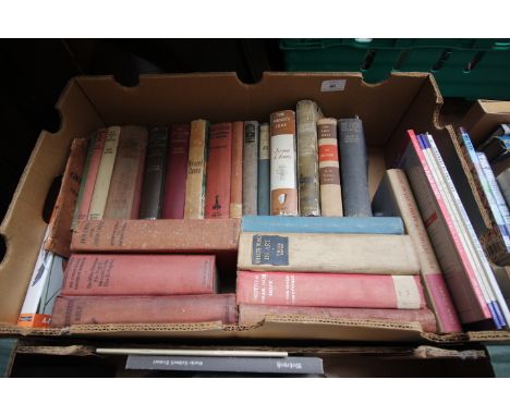 Box of books on a variety of subjects principally Historical War, Art novels, incl. Houdini & Conan Doyle by Ernst and Carrin