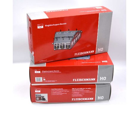 Fleischmann HO gauge model railways, three ref 6476 locomotive roundhouse kits, all appear un-started.Qty: 3