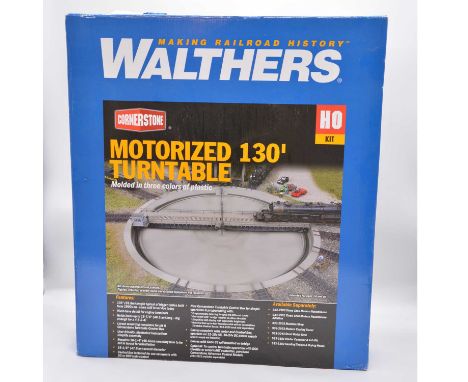 Walthers Cornerstone HO gauge model motorized turntable 130', boxed. Condition report:The set is complete with control box, i