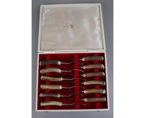 Cased horn-handled knife and fork set - Sheffield 