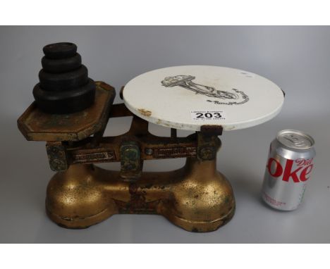 Set of Britannia scales and weights 