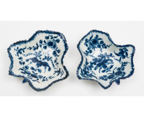 A pair of Worcester First Period porcelain pickle dishes: of leaf shaped form each painted in blue with a variation of the Pi