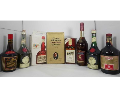 Grand Marnie Liqueur 100cl, 40%, one bottle in carton; DOM Benedictine Liqueur 100cl, 40%, two bottles; Janneau Fondateur VSO