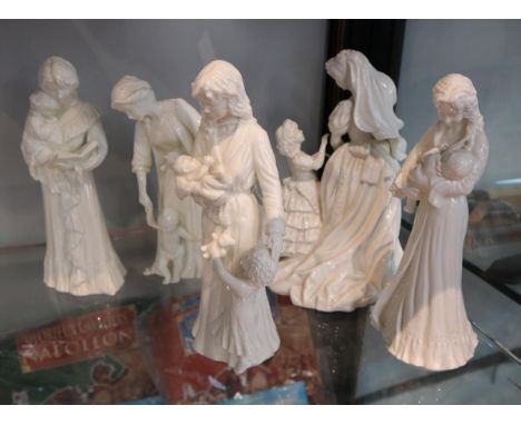 Set of 5 Royal Worcester Maureen Halson figures 