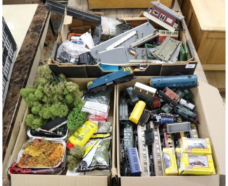 Model railway accessories to include engines carriages points switches etc. 